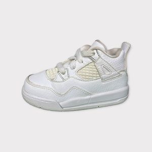 Nike Air Jordan Toddler Baby Shoes Retro
Pure Money White High Top Sneakers 7C